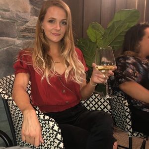 Meet your Posher, Hannah